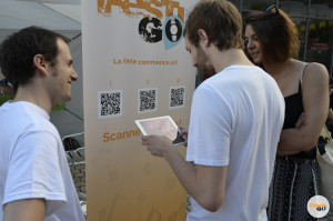 Yannis et un festivalier